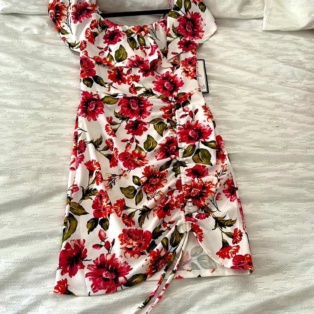 Cute above knees floral dress